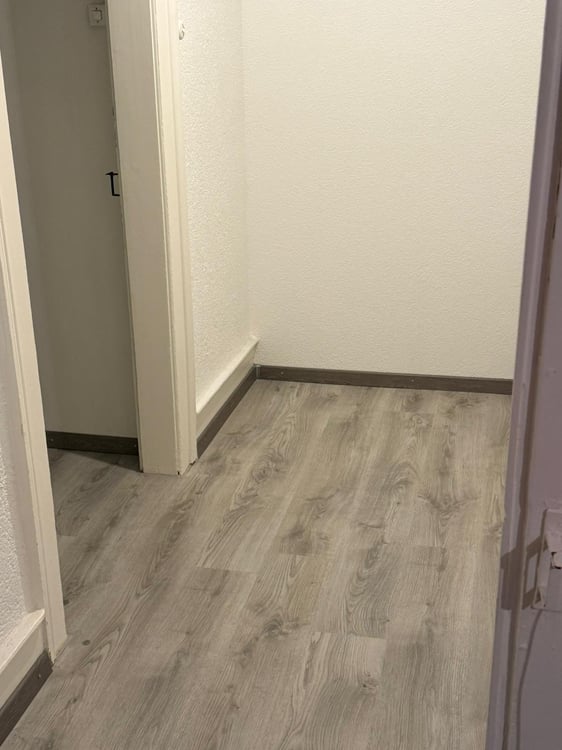 Magnifique appartement de 1 pièces avec balcon à Bienne 13