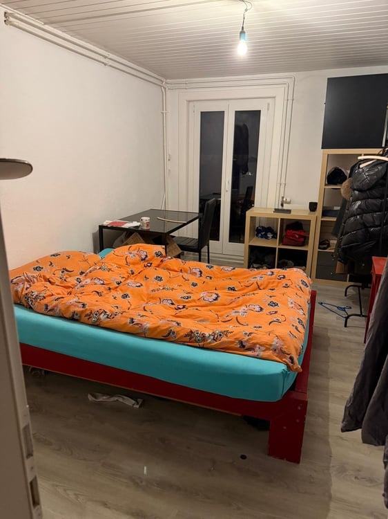 Magnifique appartement de 1 pièces avec balcon à Bienne 10