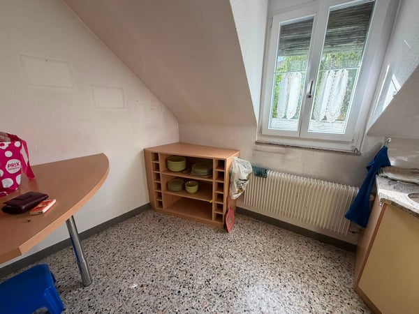 Charmant appartement sous les toits de 4 pièces à Biel/Bienne 13