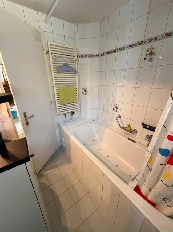 Charmant appartement sous les toits de 4 pièces à Biel/Bienne 11