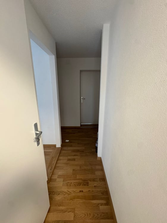 Charmant appartement sous les toits de 2 pièces à Saint-Imier 8