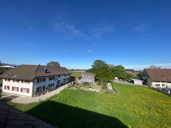 Über 5 % Bruttorendite – Attraktive Duplexwohnung mit Balkon in Müntschemier 5