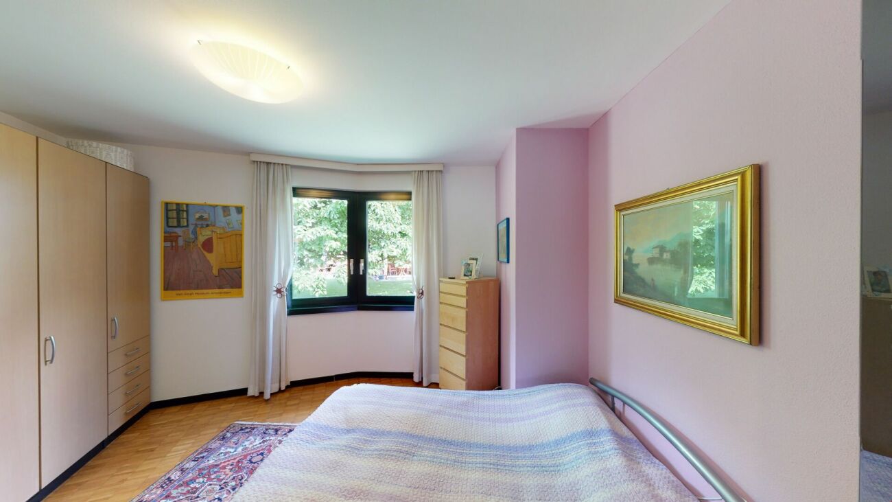 Lodrino - Villa di 7.5 locali con piscina