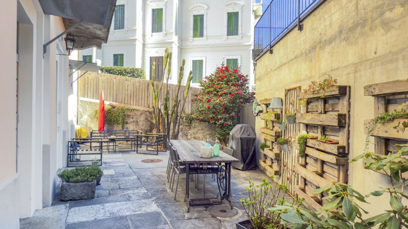 Locarno - Spazio commerciale con due appartamenti / Gewerbefläche mit zwei Wohnungen