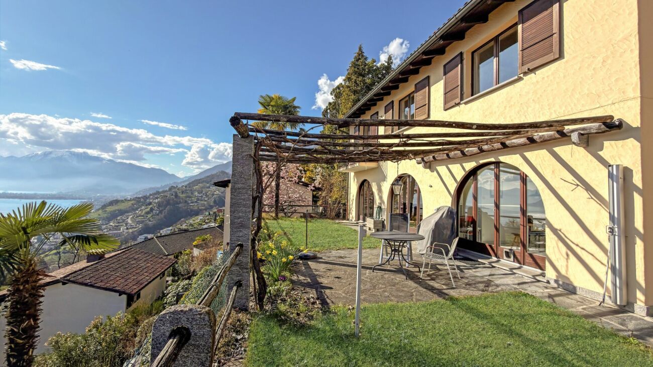 Gordola - Einfamilienhaus mit Seesicht