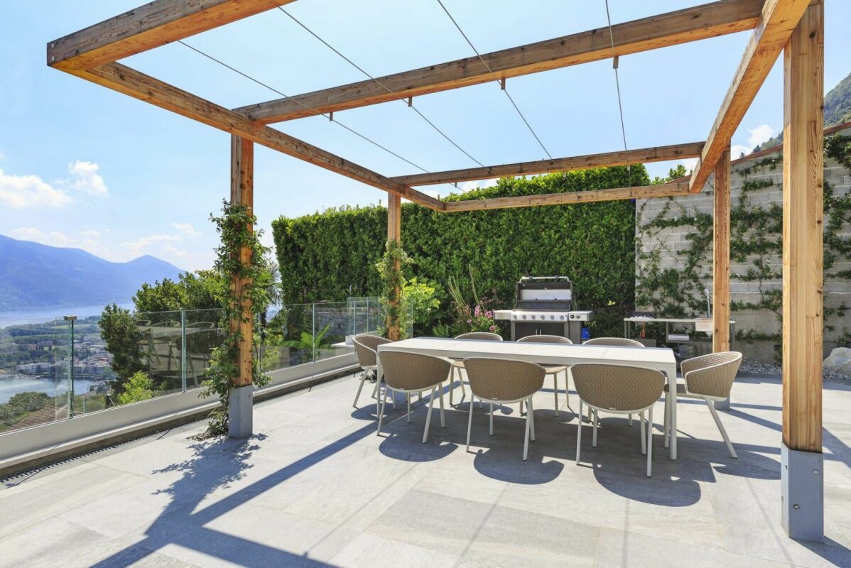 Brione sopra Minusio - Wunderschöne Gartenwohnung mit Seesicht