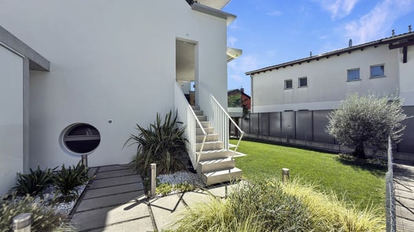 Losone - Exklusive Wohnung mit privatem Garten 17