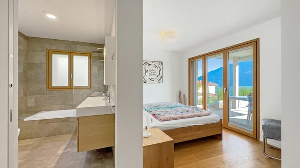 Brione sopra Minusio - Wunderschöne Gartenwohnung mit Seesicht 6