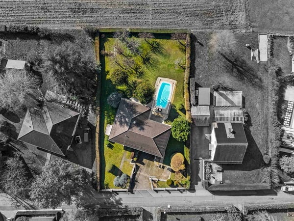 Maison individuelle de plain-pied avec piscine et fort potentiel d'aménagement 10