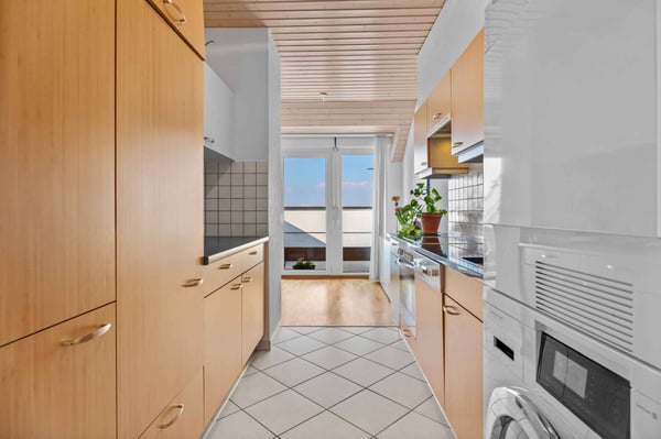 Appartement lumineux de 4.5 pièces au dernier étage avec mezzanine à Belmont-sur-Lausanne 4