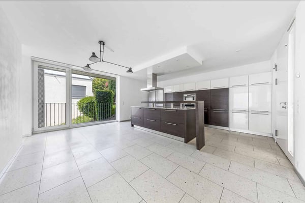 Appartement de standing avec ascenseur privatif et vue sur le lac 4