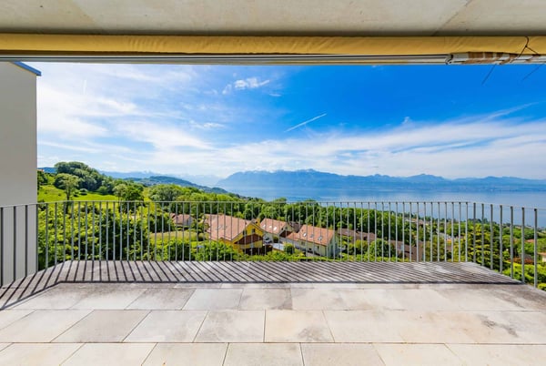 Appartement de standing avec ascenseur privatif et vue sur le lac 11