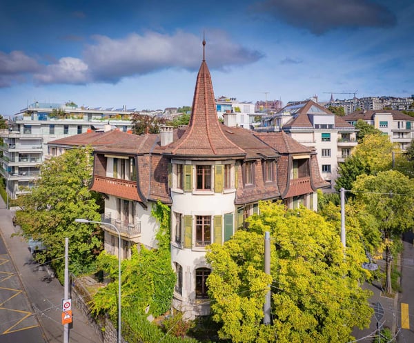 Magnifique appartement Hausmannien de 1.5 pièces avec balcon 13