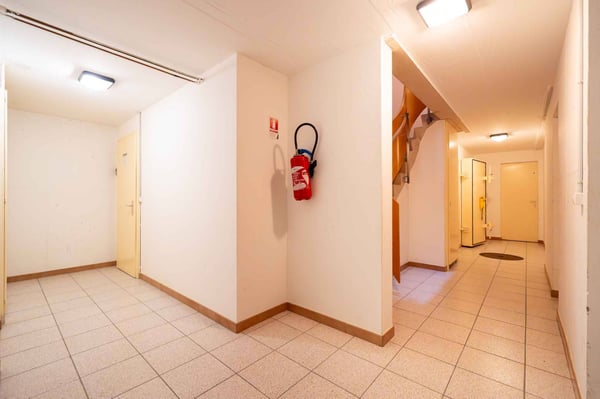 2 immeubles de rendement à vendre - Pour tout renseignements : rita@bernard-nicod.ch 2