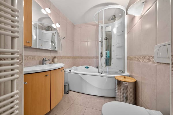 Spacieux appartement de 4.5 pièces dans un environnement privilégié 10