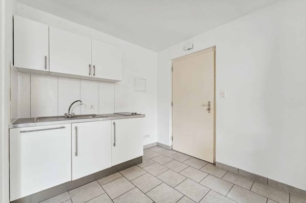 Immeuble à vendre à Lamboing 8