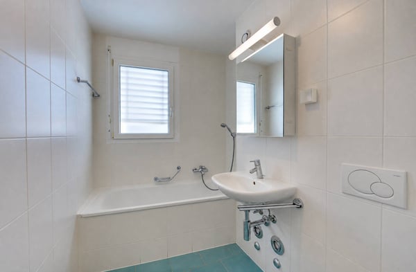 Appartement lumineux de 3,5 pièces. Proche de toutes commodités. 10
