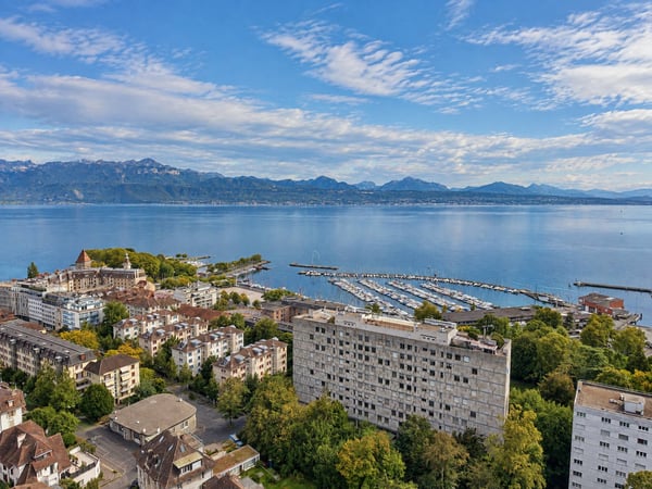 Une adresse de prestige Un bien à réinventer avec un studio indépendant 2