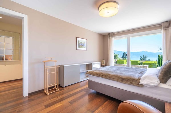 Résidence de prestige nichée dans un cadre résidentiel 8