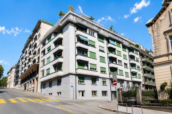 Bel appartement de 2,5 pièces avec aperçu sur le lac 1