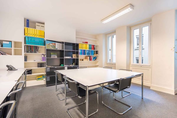 Votre adresse au centre-ville proche des restaurants, commerces et transports publics 4