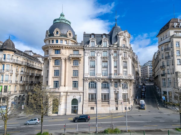 Surface unique au centre-ville de 630 m2 en arcade 1