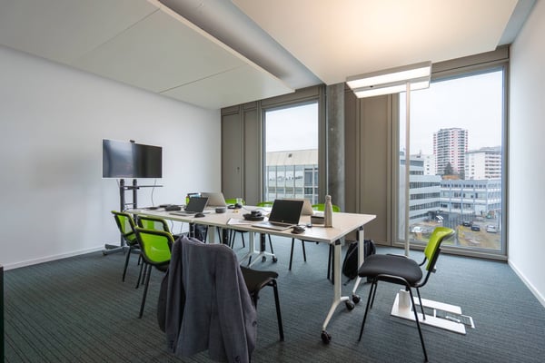 Vos bureaux au dernier étage dans le dynamique quartier de Malley 9
