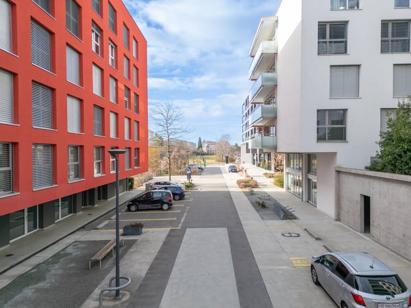 À louer de suite ou à convenir : Lumineuse arcade de 156 m² sur plusieurs niveaux 4