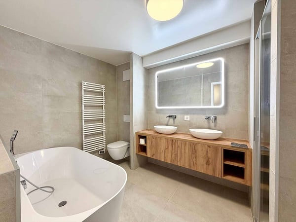 Spacieux appartement rénové de 5,5 pièces avec jardin 13
