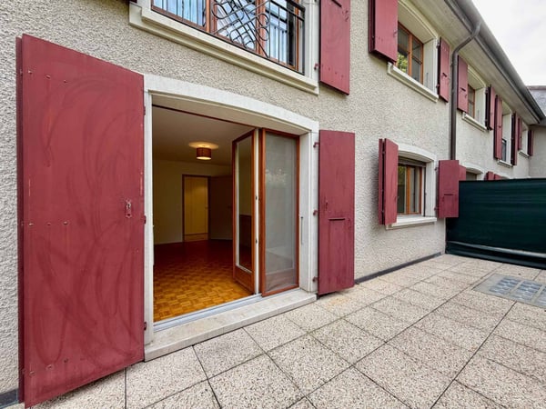Appartement lumineux et rénové de 4,5 pièces avec terrasse 11
