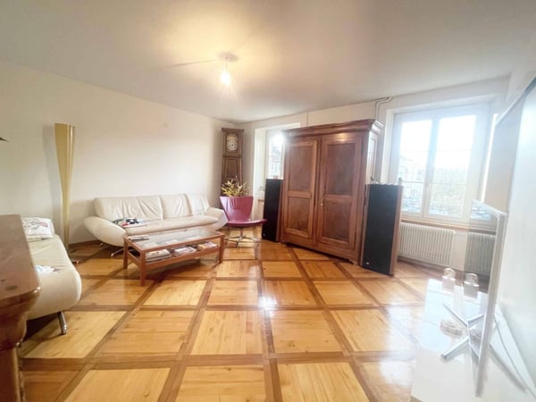 Spacieux appartement de 3,5 pièces avec balcon au cur d'Yverdon-les-Bains 1