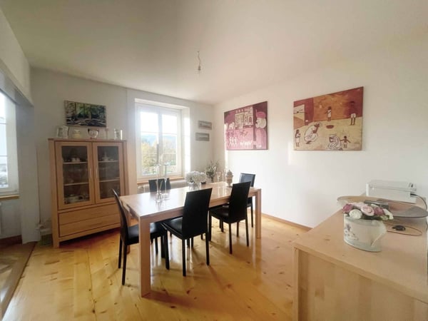 Spacieux appartement de 3,5 pièces avec balcon au cur d'Yverdon-les-Bains 2