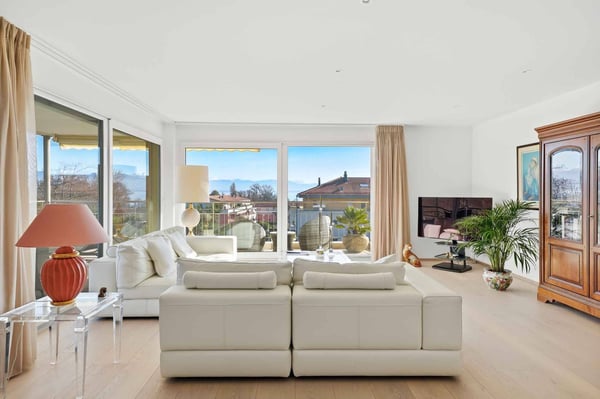 Grand appartement au calme total, avec vue! 2