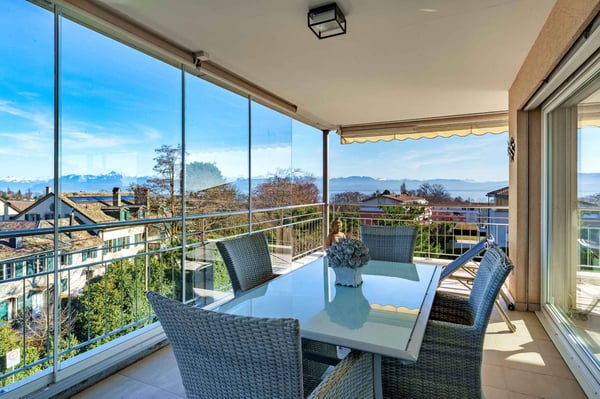 Grand appartement au calme total, avec vue! 1