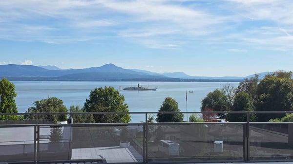 Magnifique attique neuf de 5.5 pièces Rooftop exclusif à 360 2