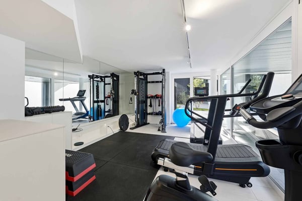 Appartement neuf avec immense terrasse et panorama splendide 4