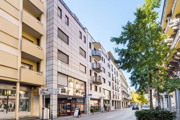 Bureaux idéalement situés en plein centre-ville - Alpes 29 1
