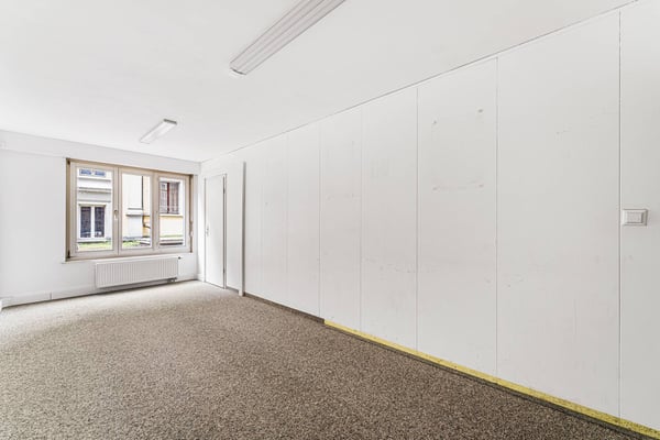 Bureaux idéalement situés en plein centre-ville - Alpes 29 5