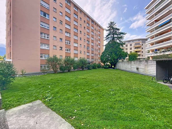 Studio rénové au 8ème étage - Pierrier 5 4