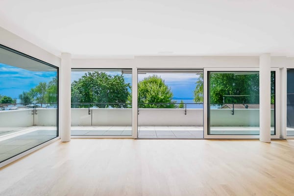 Luxueux 4.5 pièces traversant avec balcon couvert de 76m2