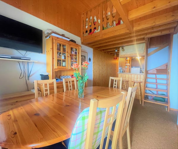 Appartement de 5.5 pièces de 63m2 en duplex dans les combles avec balcons et vue imprenable 1