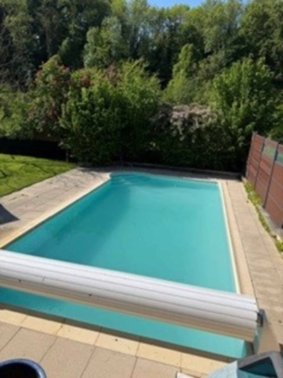 Villa de 8 pièces avec appartement indépendant et piscine extérieure 11