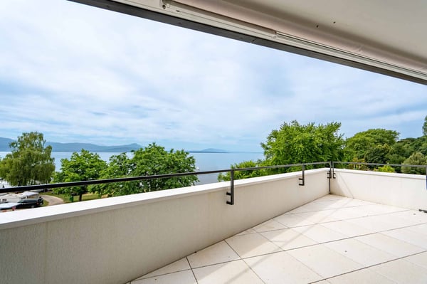 UNIQUE! Attique de 5.5 pièces de 180m2 bénéficiant d'un rooftop terrasse de 168m2 avec vue panoramique sur le lac et les Alpes 7