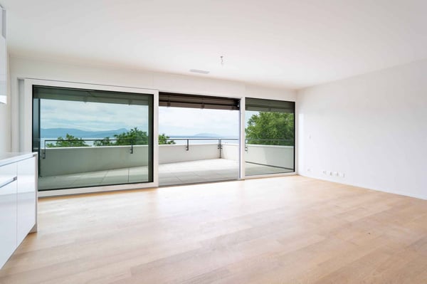 UNIQUE! Attique de 5.5 pièces de 180m2 bénéficiant d'un rooftop terrasse de 168m2 avec vue panoramique sur le lac et les Alpes 1