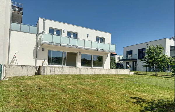Villa de 5.5 pièces avec terrasse et jardin 9