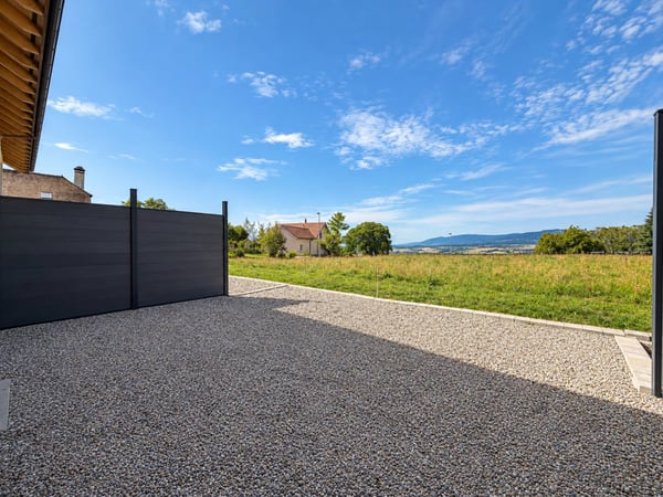 Maison neuve de 5 pièces avec terrasse 9