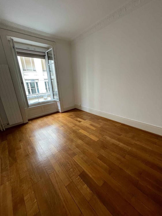 Appartement 4 pièces au 2ème étage - 1003 Lausanne 10