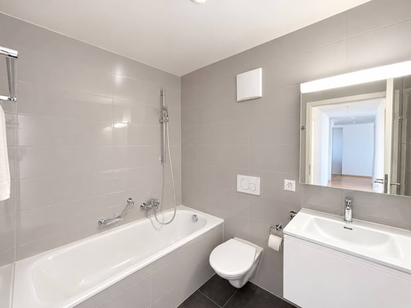 Bel appartement de 4,5 pièces en attique au centre de Lausanne 8