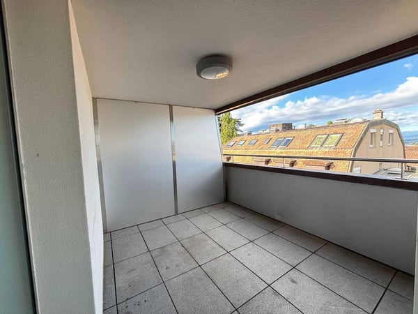 Bel appartement de 4,5 pièces en attique au centre de Lausanne 9