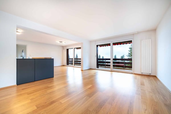 Superbe 1.5 pièces 150 m2 magnifiquement rénové avec grand balcon 1